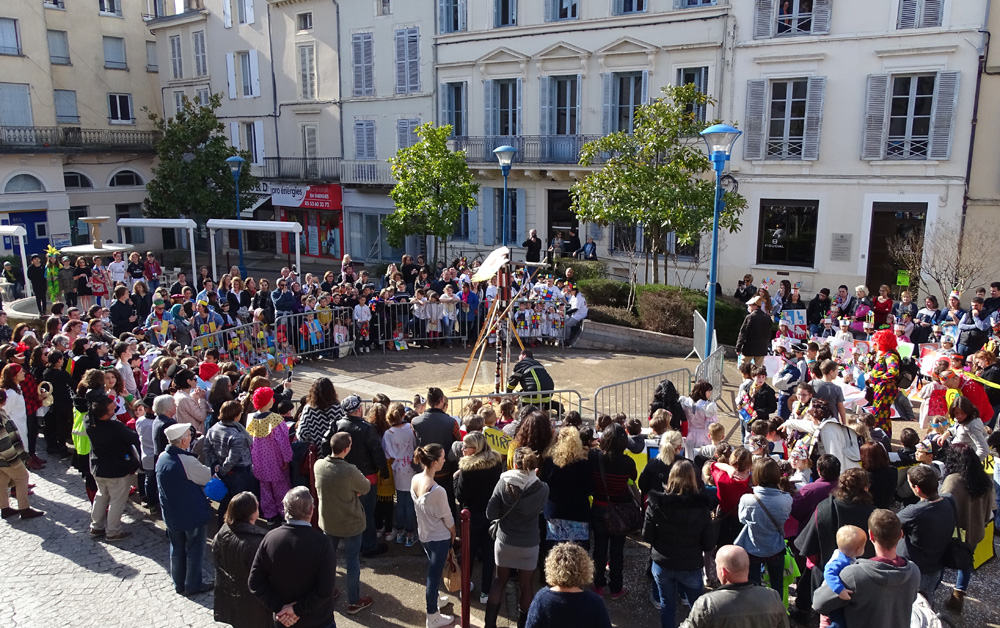 Carnaval titre