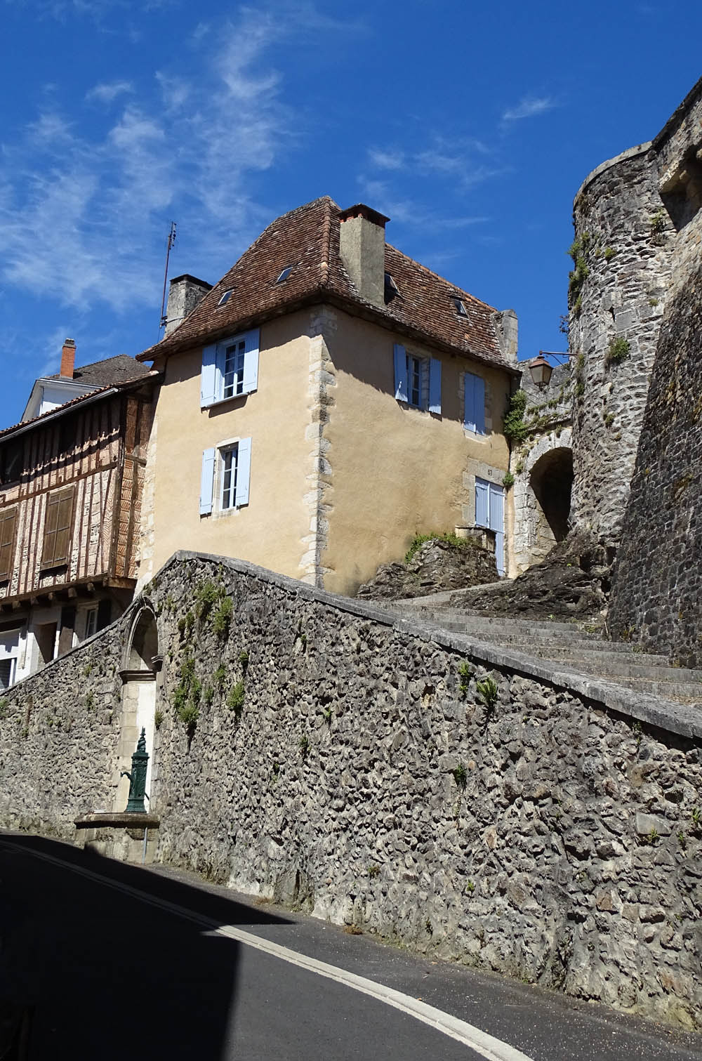Passage de la rue de Périgueux 2