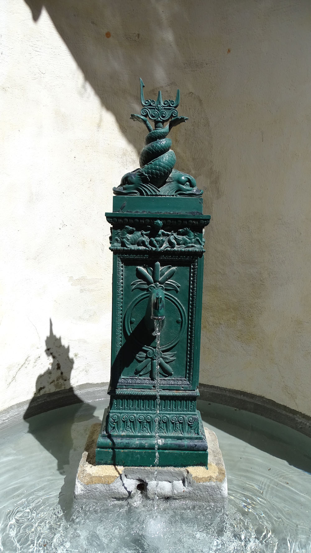 fontaine 2 rue de Périgueux